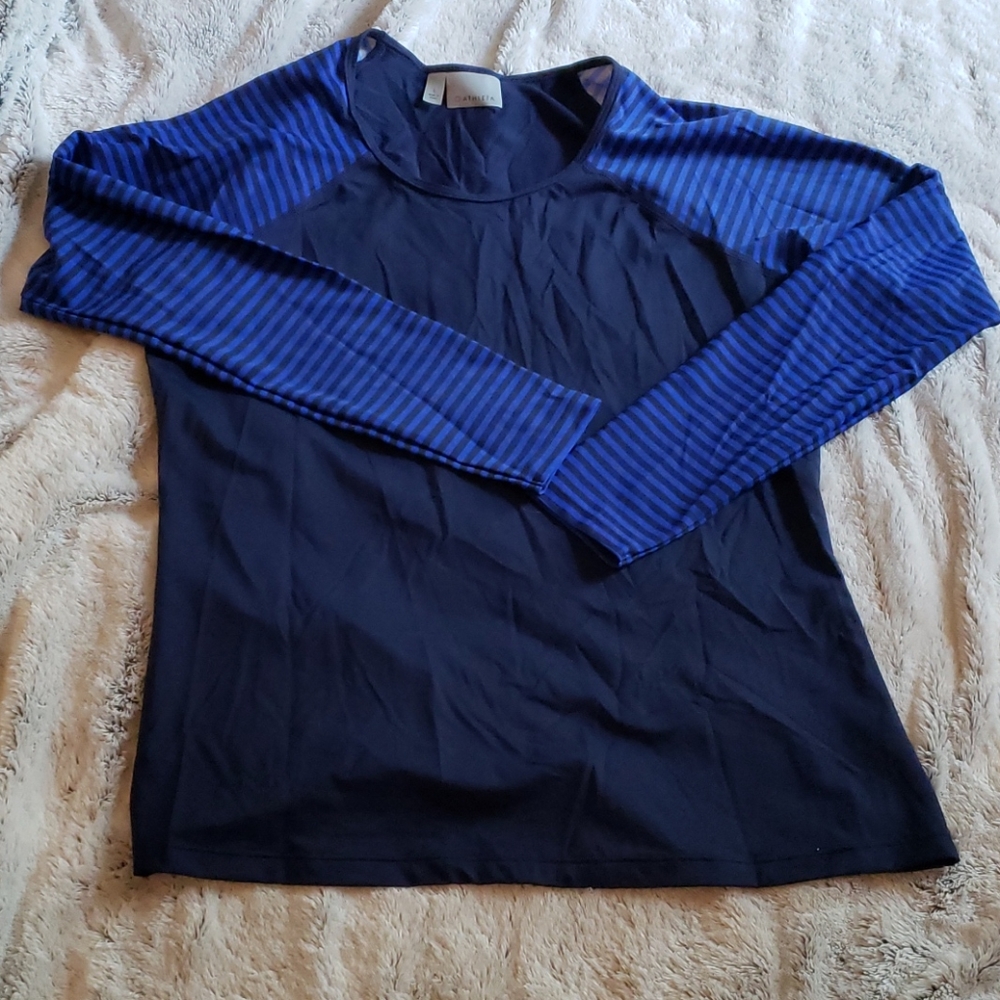 Athleta rash guard large